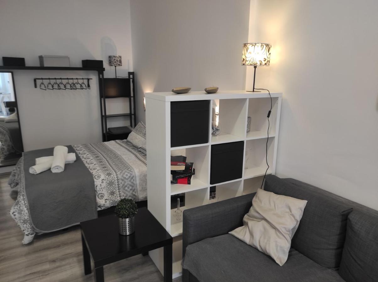 Apartamento Turistico Lyra Baena Exterior photo