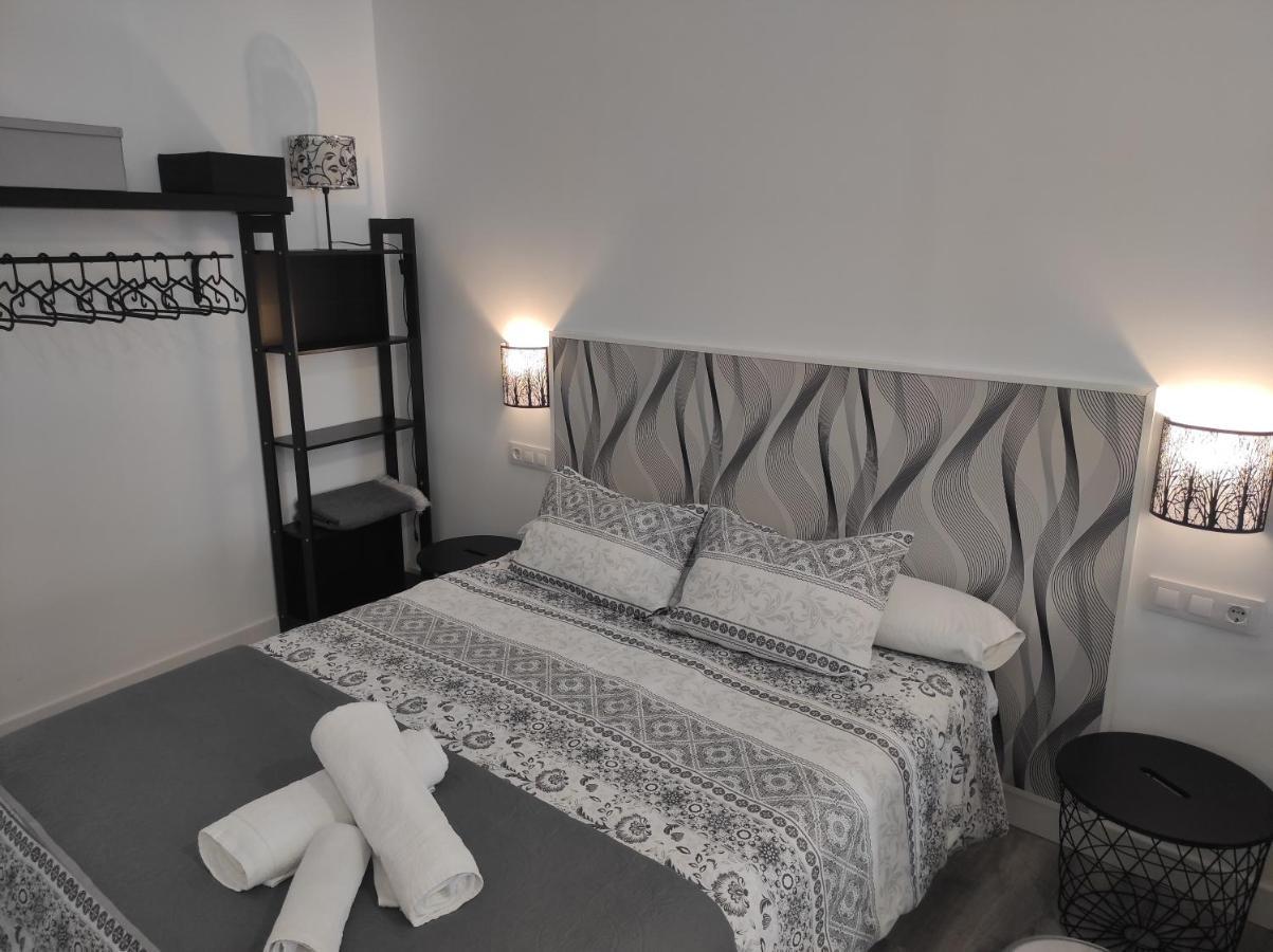 Apartamento Turistico Lyra Baena Exterior photo